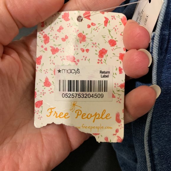 NEW Free People High Rise Busted Skinny Jean - Size  27 - Picture 7 of 8
